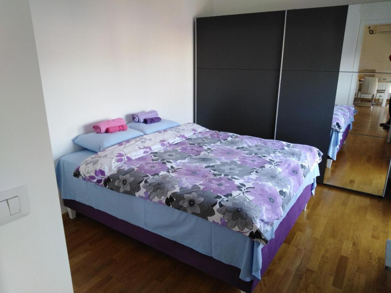 Butterfly Apartment Cacak Exterior photo